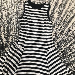 Black and white banana republic dress